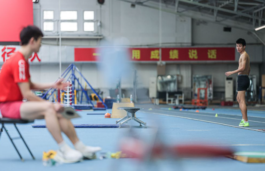 乐竞体育网址陪您一起追逐梦想